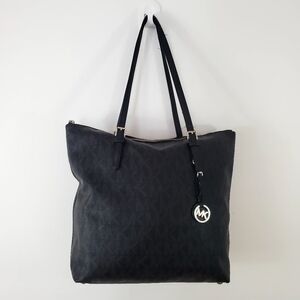 Michael Kors Jet Set Travel Carry On Bag Purse Shoulder Duster